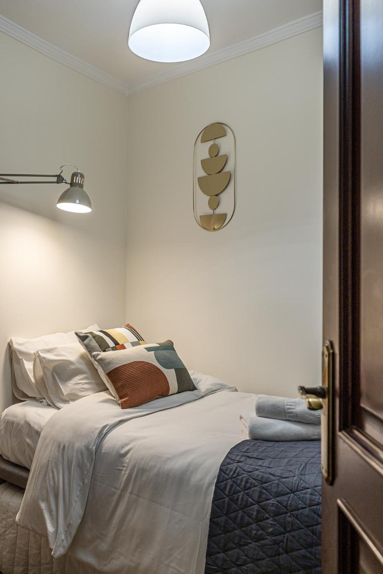 Waou Puerta Del Sol III - Alquiler Corta Duracion Apartment Madrid Exterior photo